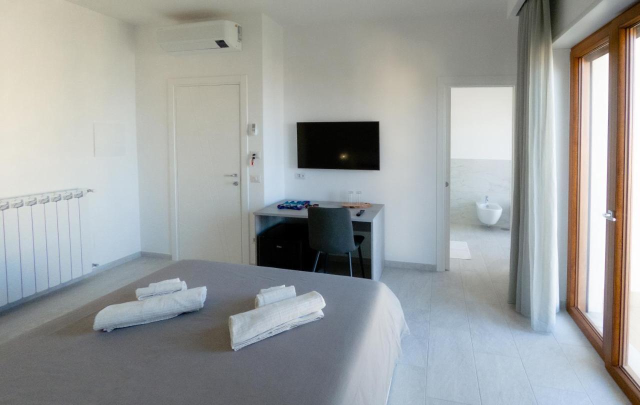 Le Tre Ccc Bed & Breakfast Sorrento Ngoại thất bức ảnh