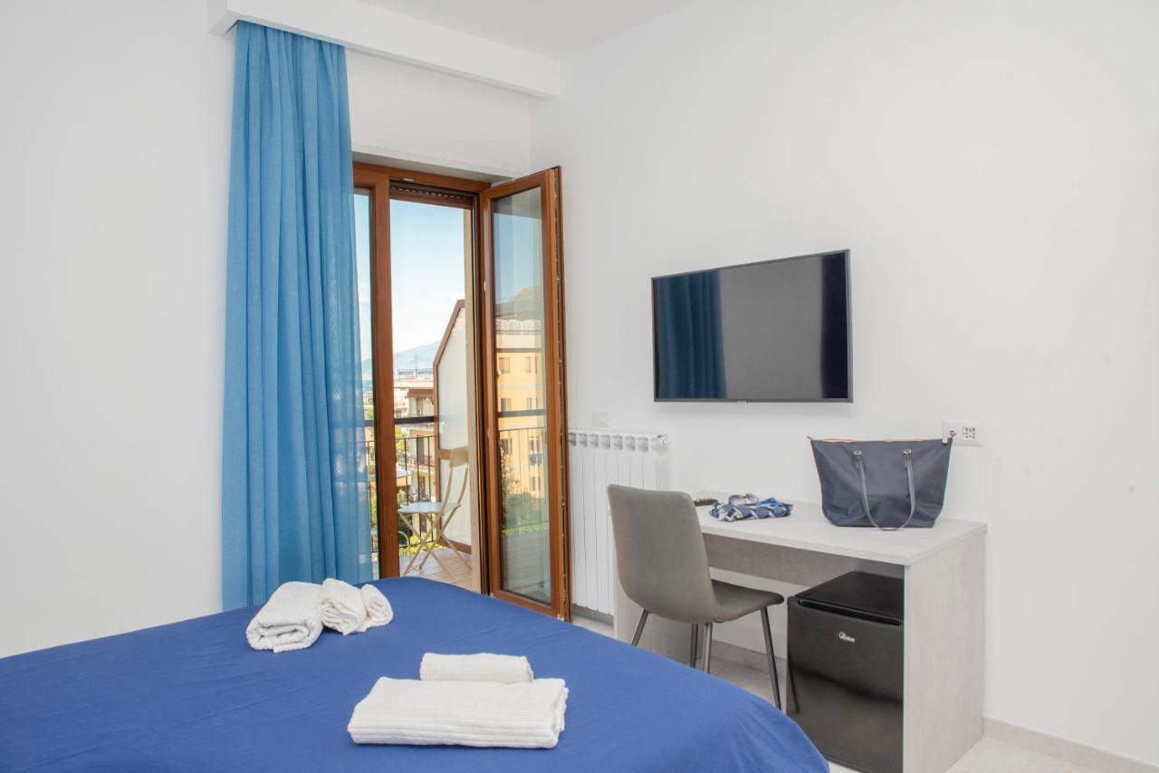 Le Tre Ccc Bed & Breakfast Sorrento Ngoại thất bức ảnh