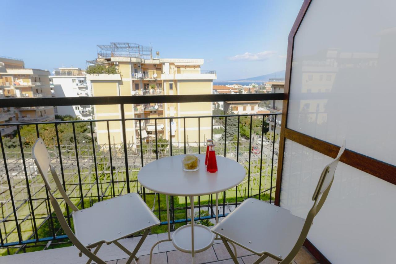 Le Tre Ccc Bed & Breakfast Sorrento Ngoại thất bức ảnh